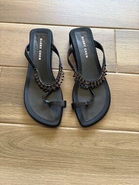 Black Beaded Toe-Loop Sandals